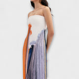 Léto - Stylové šaty s barevným blokováním a trendy třásněmi