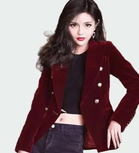 Michaela - Sako v dokonalém střihu