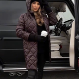 Bogna | Elegantní prošívaná péřová bunda s kapucí.