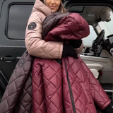 Bogna | Elegantní prošívaná péřová bunda s kapucí.